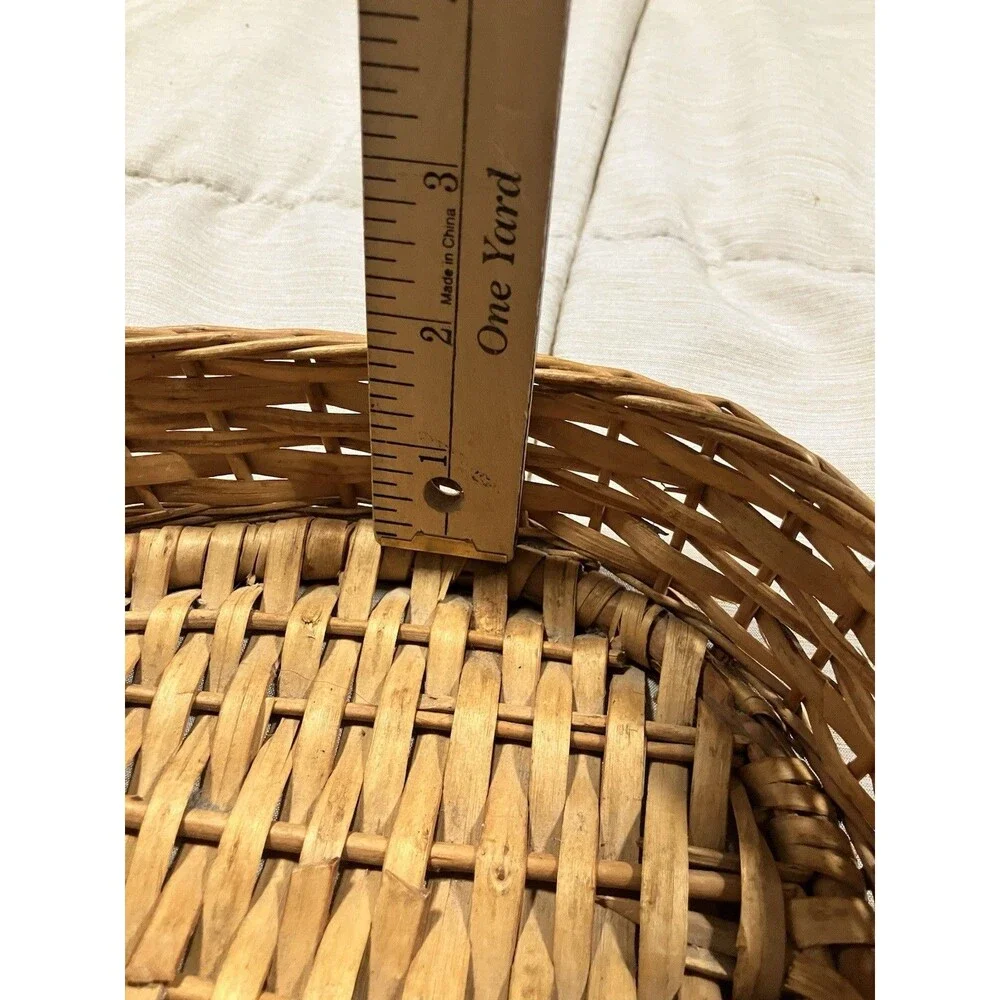 Vintage Handled Leaf Woven Wicker Basket 15